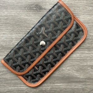 SOLD!!  Goyard pouch
